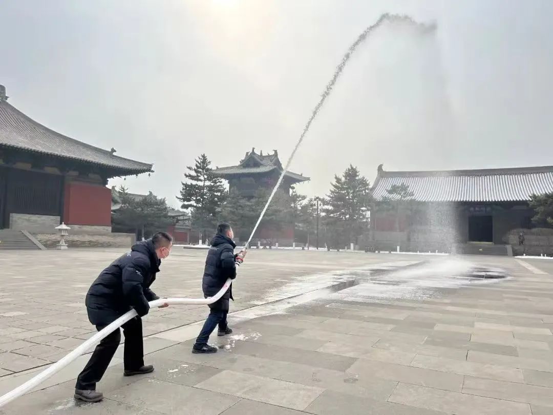 云冈大佛都被山西消防喊来上班_山西觉山寺消防安全措施_山西古建筑消防安全