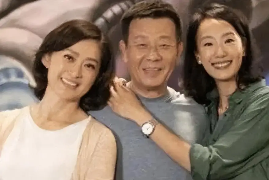 寇家瑞父亲_寇世勋双妻家庭对孩子心理影响_寇家瑞父亲背叛母亲婚姻故事