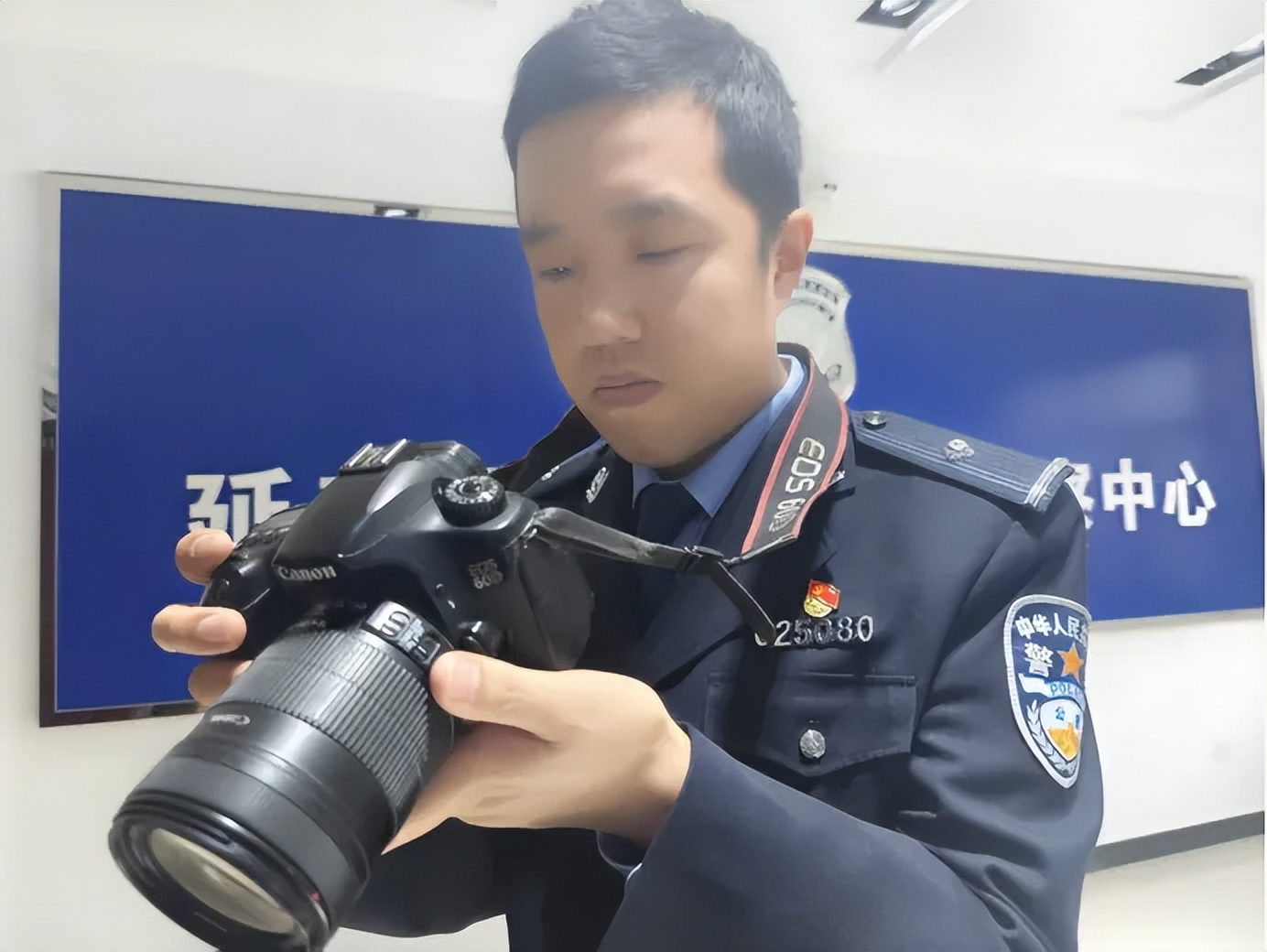 短视频制作民警_新闻报道稿件_公安宣传民警