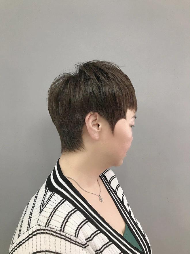 短发烫卷发型_短发烫发型图片_齐脖短发烫发教程