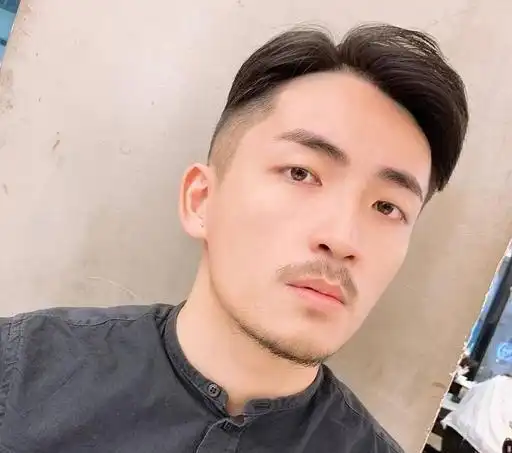 男士偏分刻痕发型_男士寸头发型_男生发型名称图片
