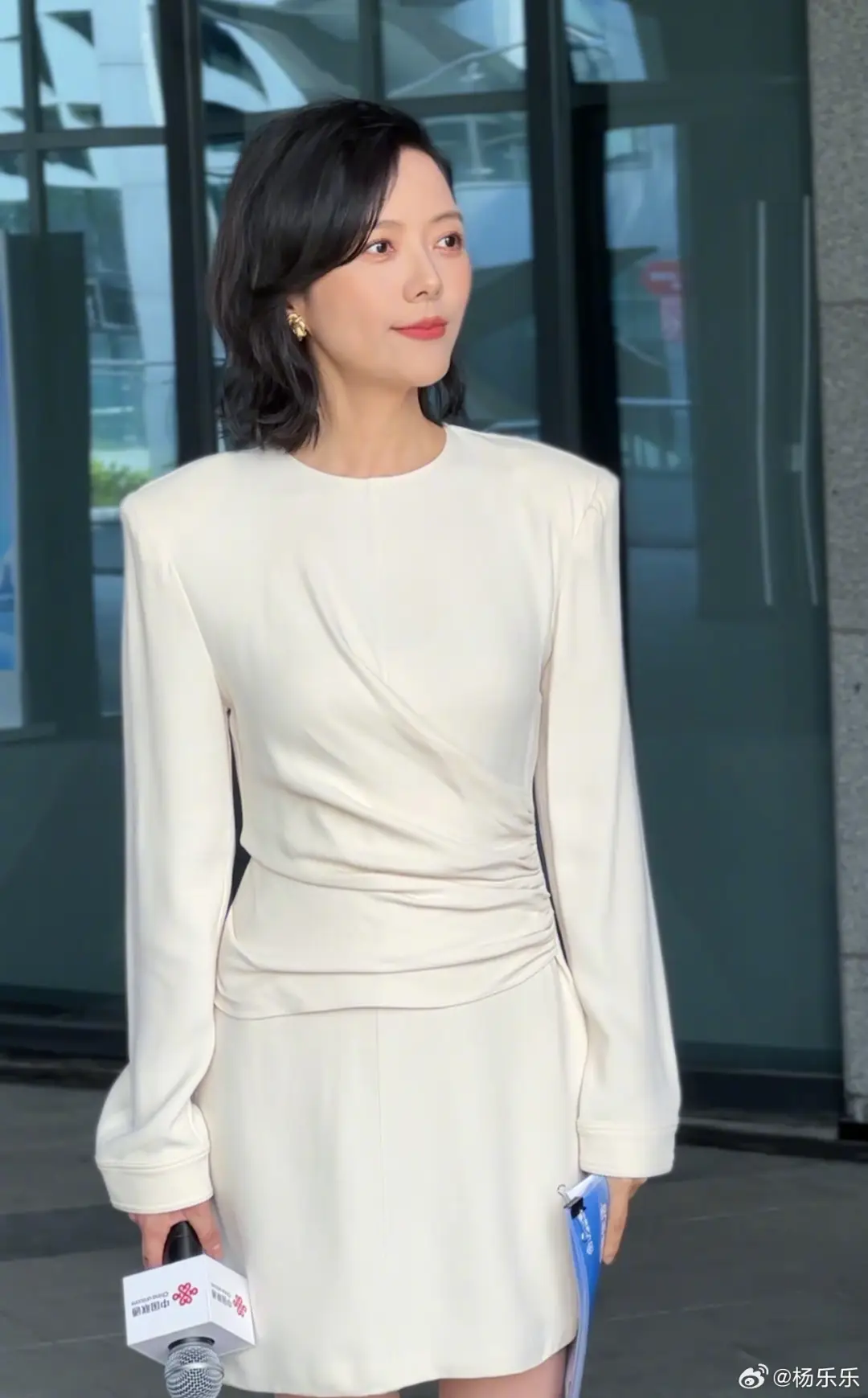 汪涵妻子杨乐乐阑尾炎事件_杨乐乐回应独自手术汪涵未陪同_杨乐乐阑尾炎独自住院