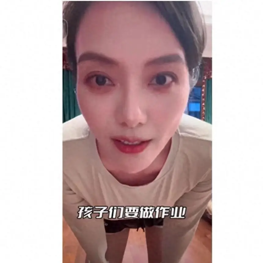 杨乐乐回应独自手术汪涵未陪同_杨乐乐悄悄迎来的第二个孩子_杨乐乐二胎怀孕动态