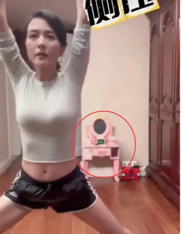 杨乐乐悄悄迎来的第二个孩子_杨乐乐二胎怀孕动态_杨乐乐回应独自手术汪涵未陪同