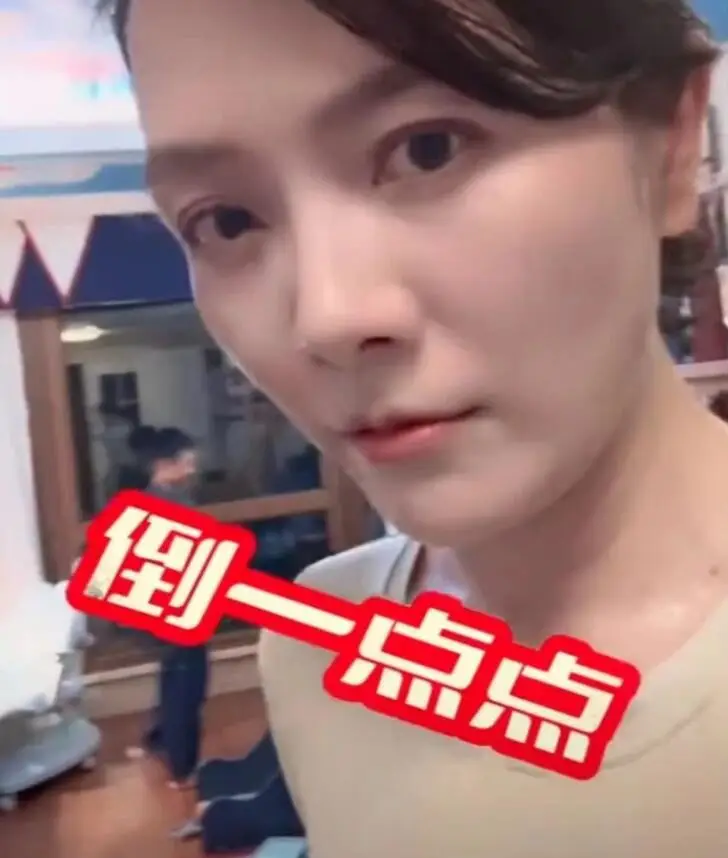 杨乐乐回应独自手术汪涵未陪同_杨乐乐二胎怀孕动态_杨乐乐悄悄迎来的第二个孩子