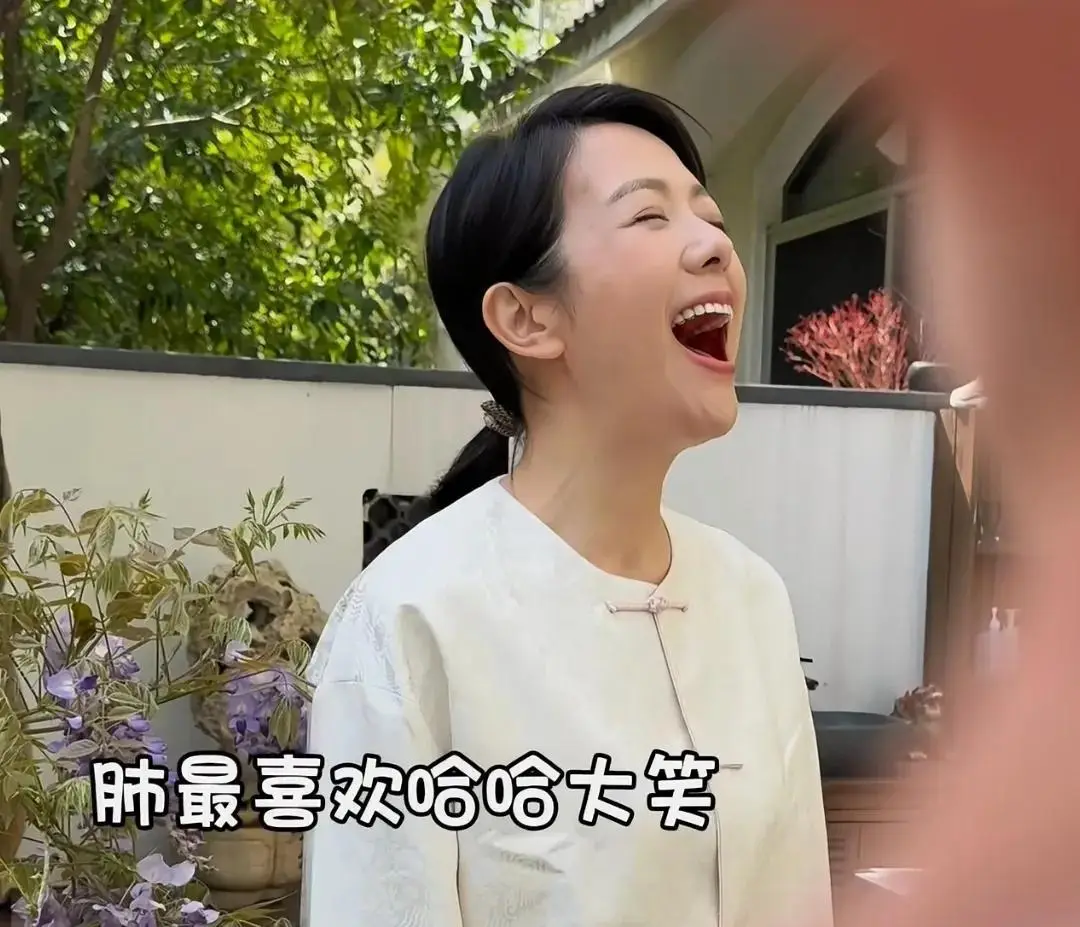 杨乐乐汪涵中式庭院_杨乐乐回应独自手术汪涵未陪同_杨乐乐复出之路