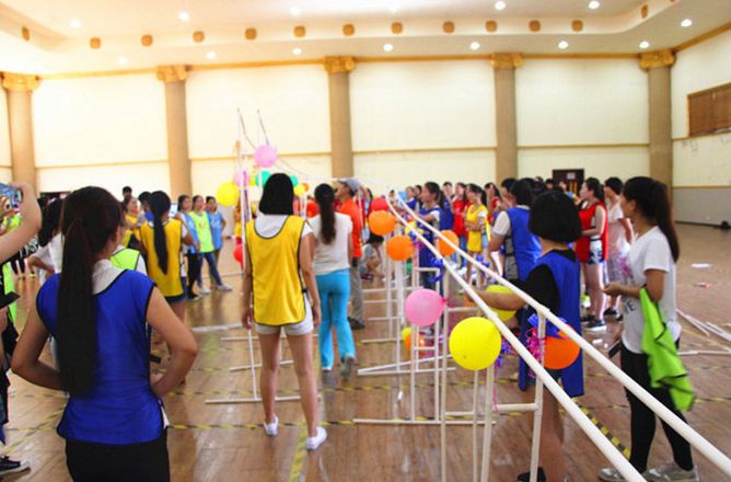 好玩的8个室内拓展训练游戏