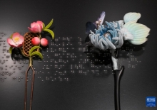 蜡笔小新下载_蜡笔小新剧场版 灼热的春日部舞者 印度 阿呆决裂