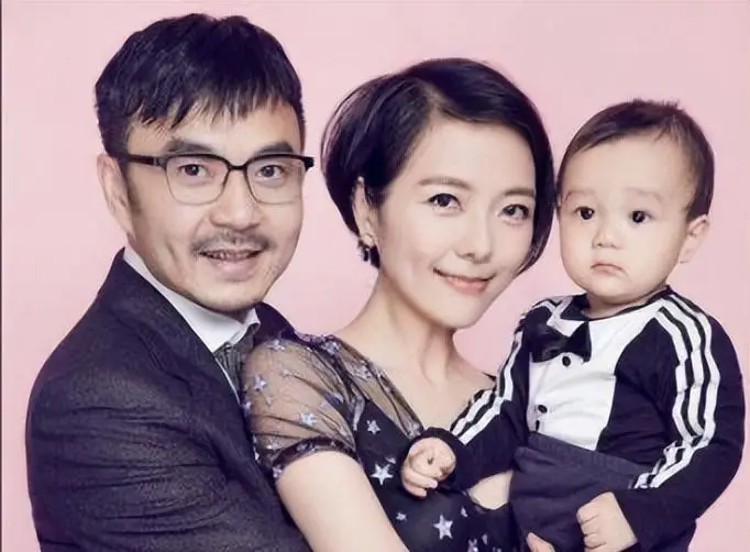 二婚嫁给汪涵，放弃事业的女主持人，杨乐乐如今怎样了？