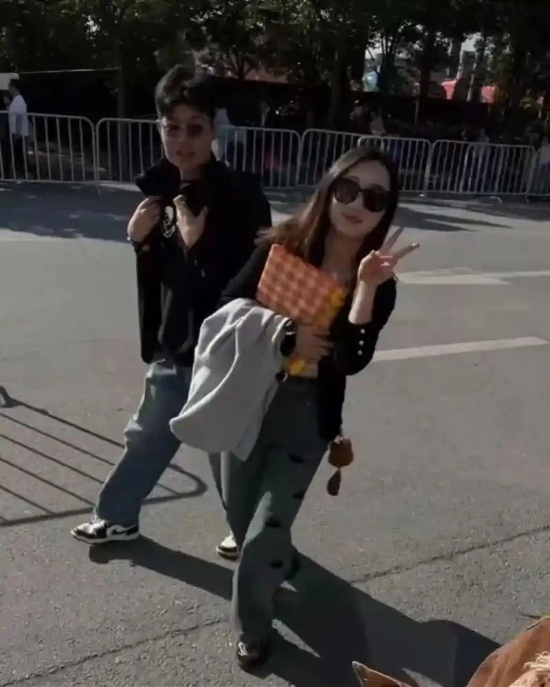 失联游客家属寻找线索_中国游客马来西亚沙巴美人鱼岛失联_2名中国游客失联 中方敦促:争分夺秒