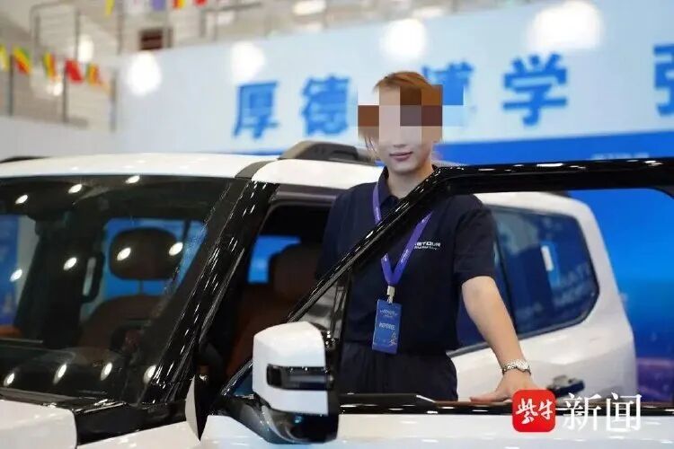 马来西亚失联游客搜救进展_2名中国游客失联 中方敦促:争分夺秒_中国籍游客马来西亚失踪