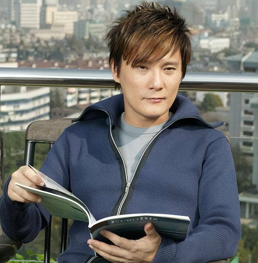 张信哲 未婚原因_张信哲 初恋故事_谢丽金喜欢张信哲