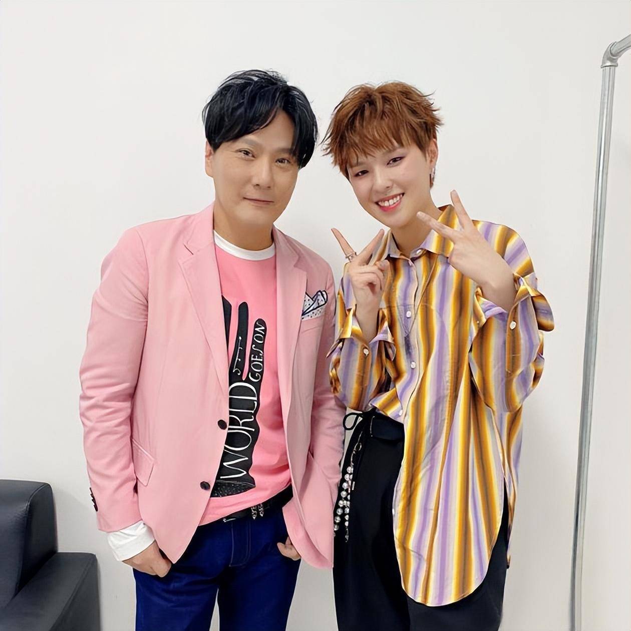 谢丽金喜欢张信哲_张信哲 初恋故事_张信哲 未婚原因