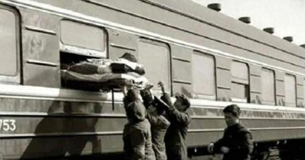 1993年，中俄列车遭匪徒洗劫奸辱数天，中央下达指示：跨国追捕