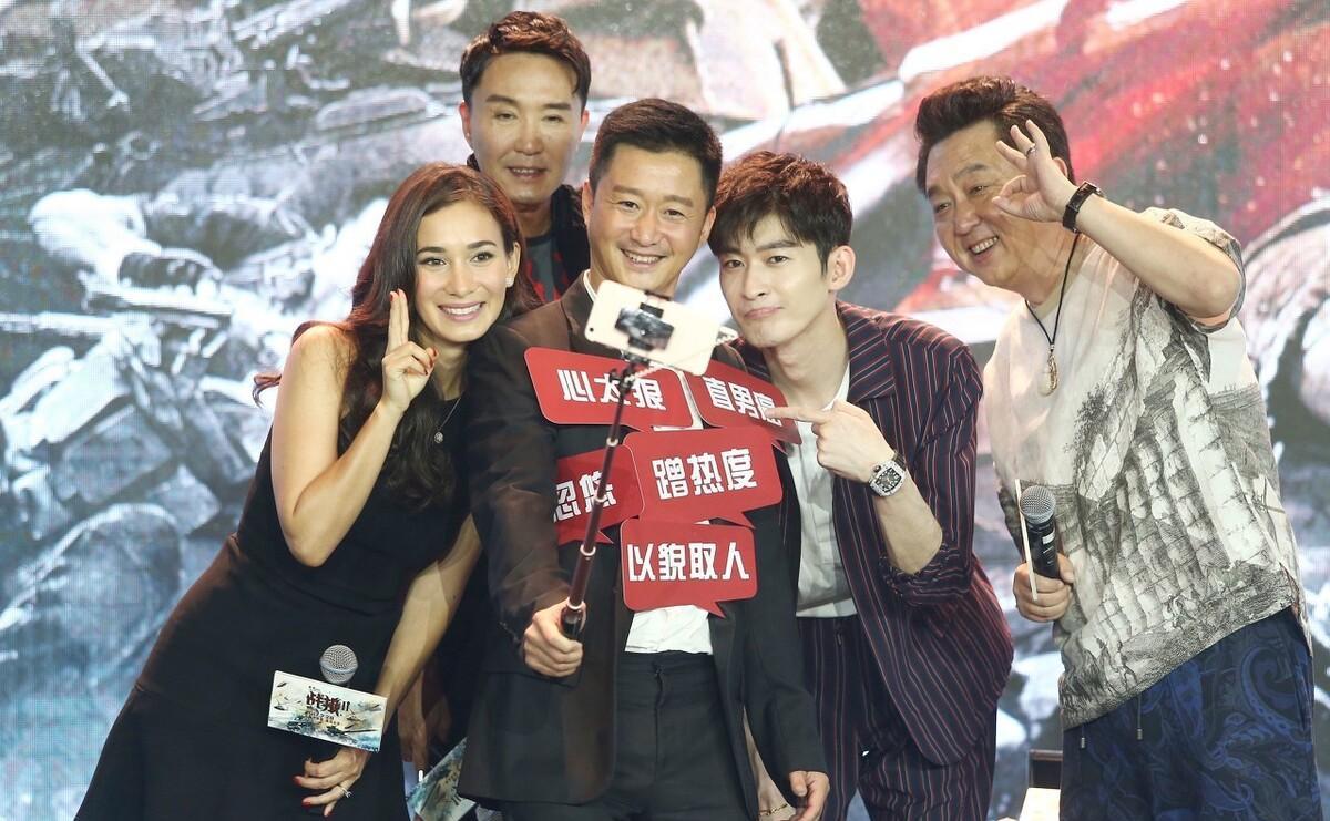 吴京 早年经历_吴京 武术世家背景_吴京战狼肌肉图片大全