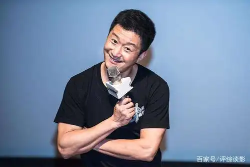 吴京大肚腩_吴京战狼肌肉图片大全_吴京战狼变肥狼