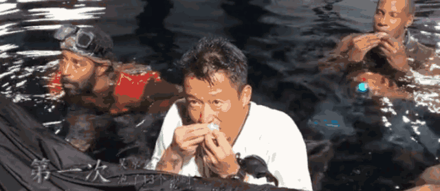 吴京 隐藏天赋_吴京战狼肌肉图片大全_吴京 成功秘诀