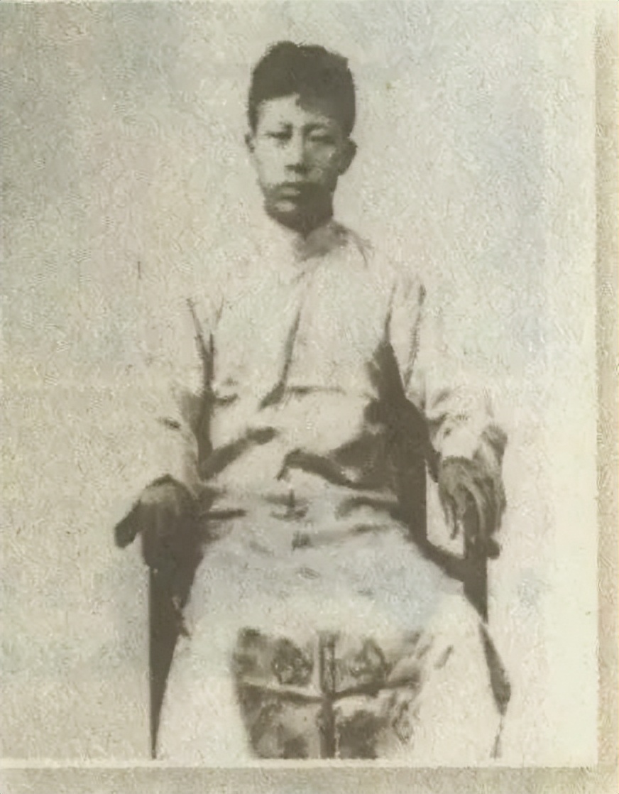 陆定一的生平经历_陆定一之孙谈精神财富_陆定一为什么不被重用