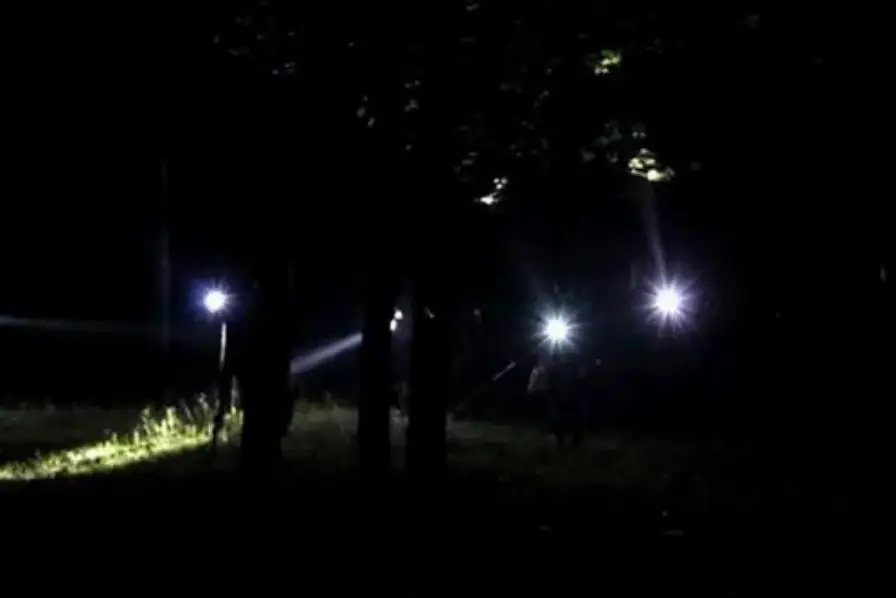 四川播音员佟瑶裸尸图_佟瑶 坠河溺亡 主持人