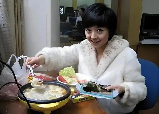 佟瑶 主持人生平_四川播音员佟瑶裸尸图_佟瑶 失踪事件