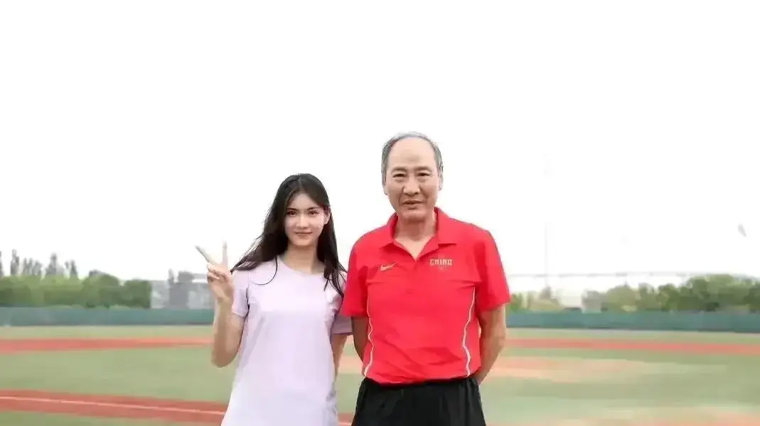 孙海平 教练 生涯_孙海平 12秒80_孙海平 传奇 教练 事迹