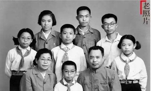 杨武之生平事迹_杨振宁放弃美国国籍原因_杨振宁 杨武之