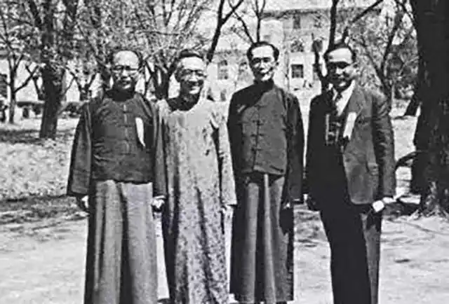 杨振宁 杨武之_杨振宁放弃美国国籍原因_杨武之生平事迹