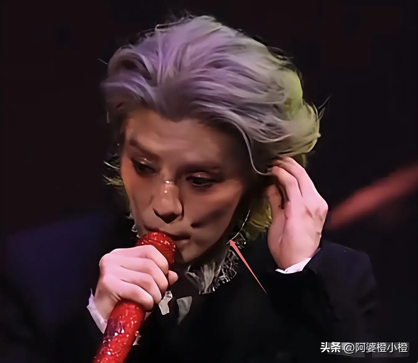 鹿晗演唱会暴瘦原因_鹿晗关晓彤感情传闻_白鹿回应暴瘦到86斤