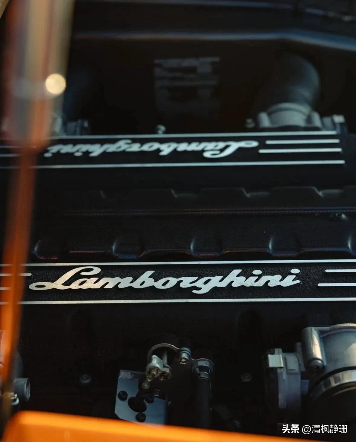 兰博基尼最后纯燃油V12 超跑 蝙蝠SV 性能解析_兰博基尼蝙蝠SV V12 手工组装 6.5L 碳纤维车身_兰博基尼蝙蝠战车