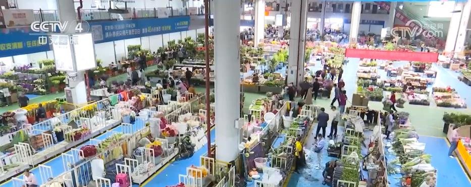 618购物节新闻_618消费提振年 京东平台中小商家成交额增长 天猫手机数码家电类品牌成交额破亿元