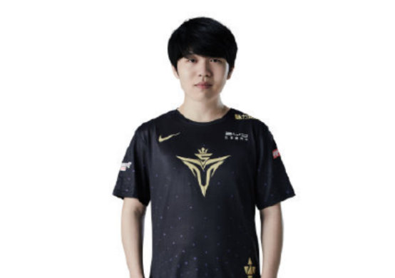 rookie离开ig s12_rookie状态回归韩服排位_faker第一视角