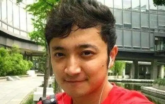 尼格买提个人资料图片_尼格买提 夫妇 十年丁克生活_尼格买提 成长之路 父亲影响