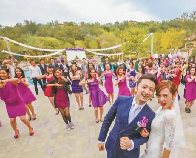 尼格买提个人资料图片_尼格买提 夫妇 十年丁克生活_尼格买提 成长之路 父亲影响