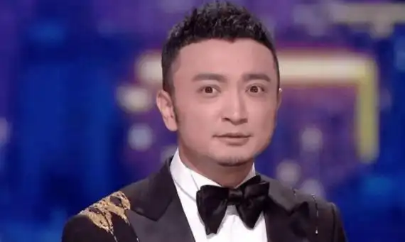 尼格买提 成长之路 父亲影响_尼格买提 夫妇 十年丁克生活_尼格买提个人资料图片