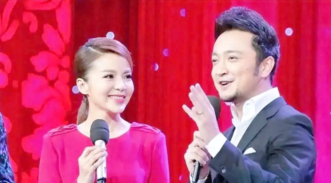 尼格买提春晚崛起历程_尼格买提个人资料图片_尼格买提家庭背景与成长故事