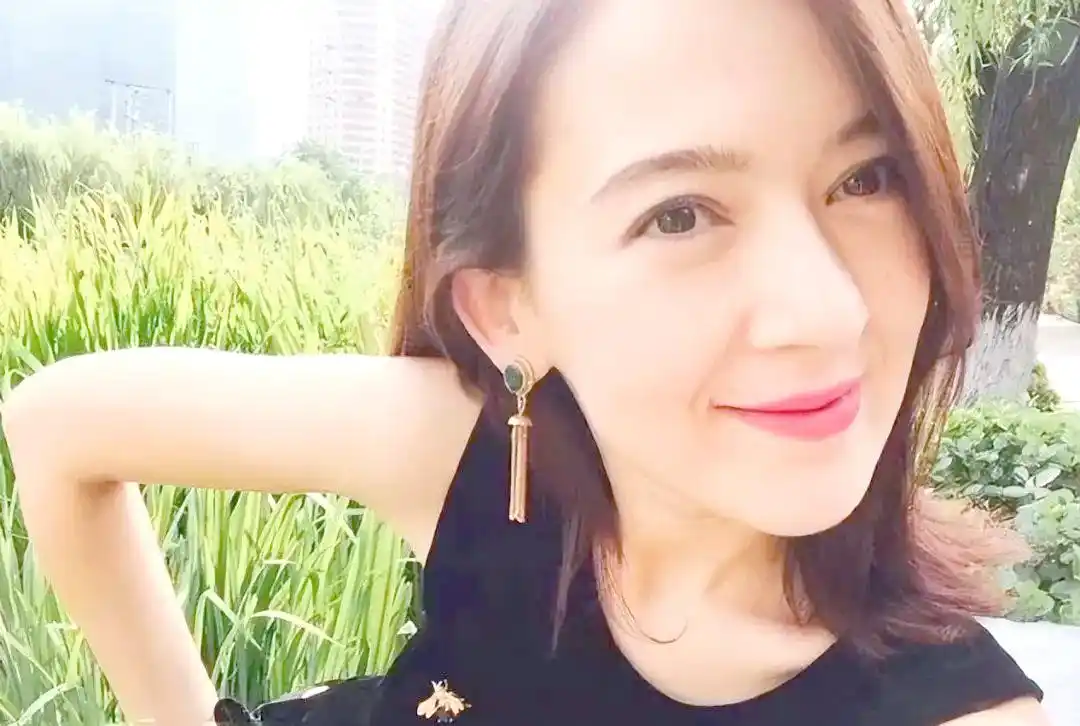 尼格买提 主持生涯 事业成就_尼格买提 个人生活 婚姻家庭_尼格买提个人资料图片