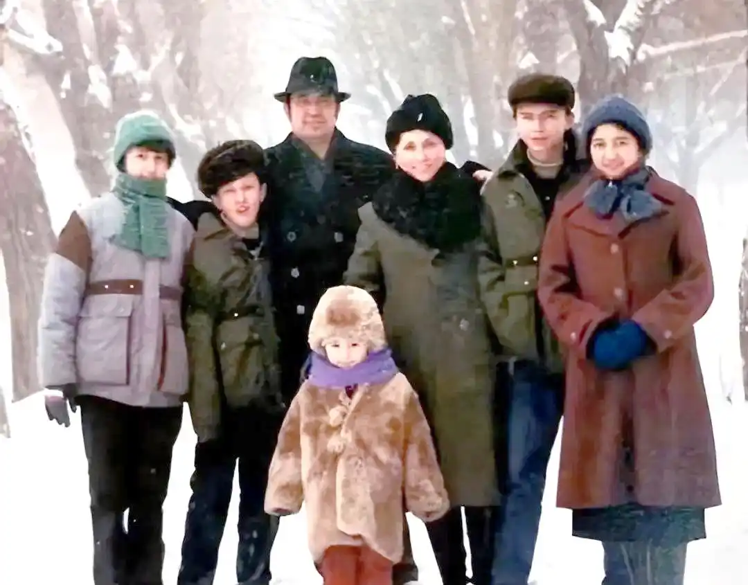 尼格买提 个人生活 婚姻家庭_尼格买提个人资料图片_尼格买提 主持生涯 事业成就