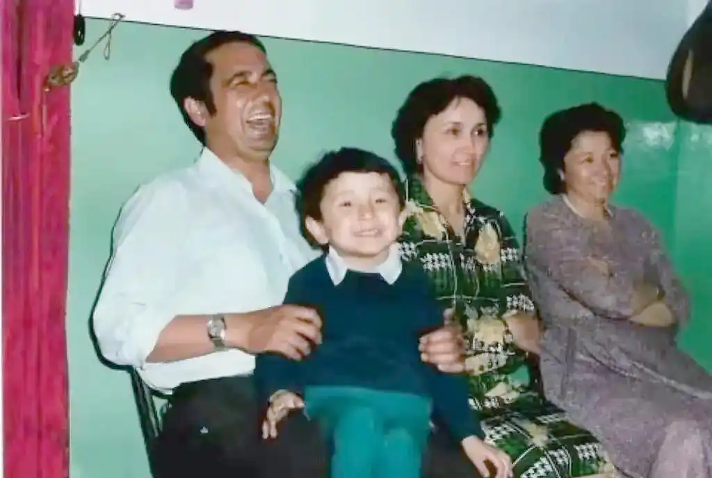 尼格买提个人资料图片_尼格买提 主持生涯 事业成就_尼格买提 个人生活 婚姻家庭