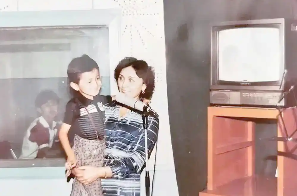 尼格买提 主持生涯 事业成就_尼格买提个人资料图片_尼格买提 个人生活 婚姻家庭