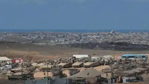 马克龙：再次任命勒科尔尼担任总理_以军控制加沙关键区域_马克龙再次任命勒科尔尼为总理