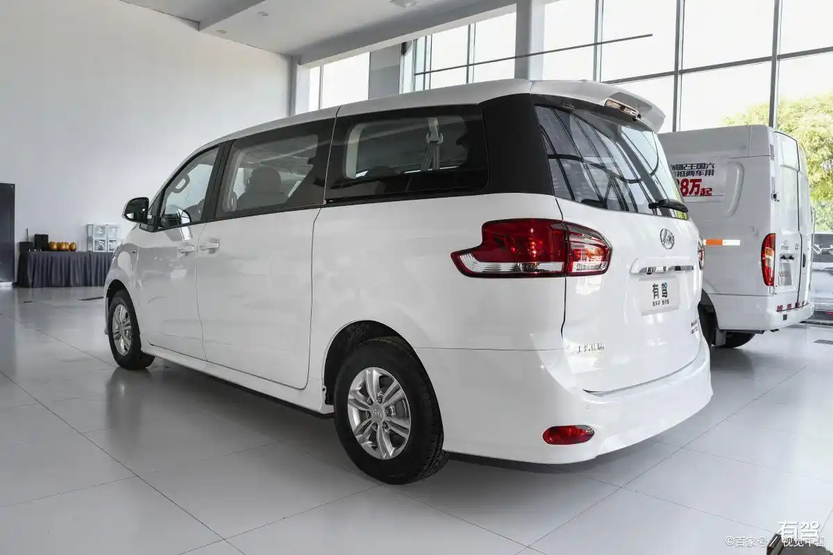 包车平台比较靠谱 首汽租车服务特色 携程租车价格优势_国内比较高端的租车网