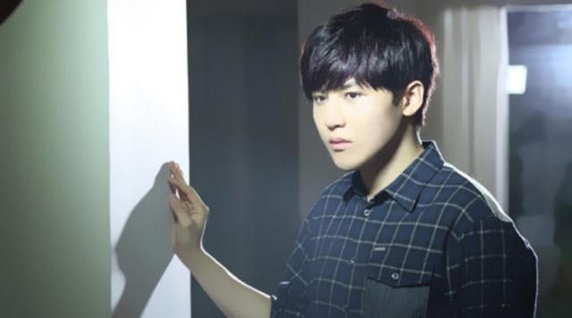 苏醒魏晨决赛对决 陈楚生 李炜恩怨情仇_张杰和苏醒关系好吗_2007快乐男声苏醒PK王铮亮 张杰 何老师