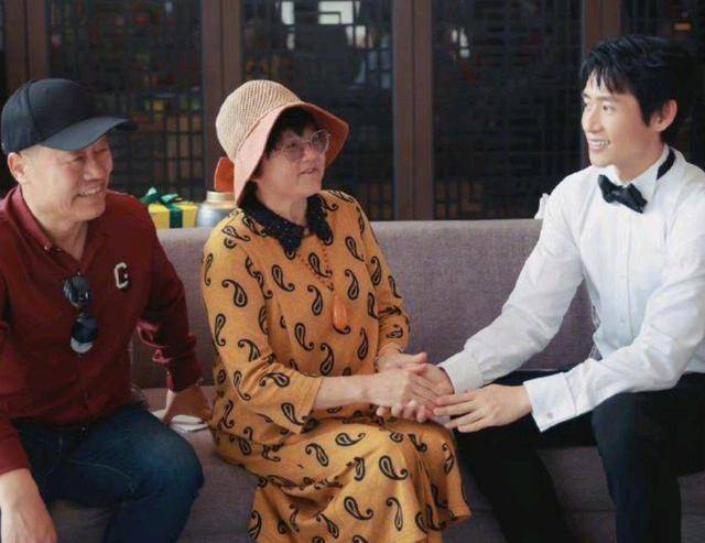 2007快乐男声魏晨结婚前几名没去参加婚礼_魏晨结婚陈楚生苏醒张杰等好友反应_张杰和苏醒关系好吗