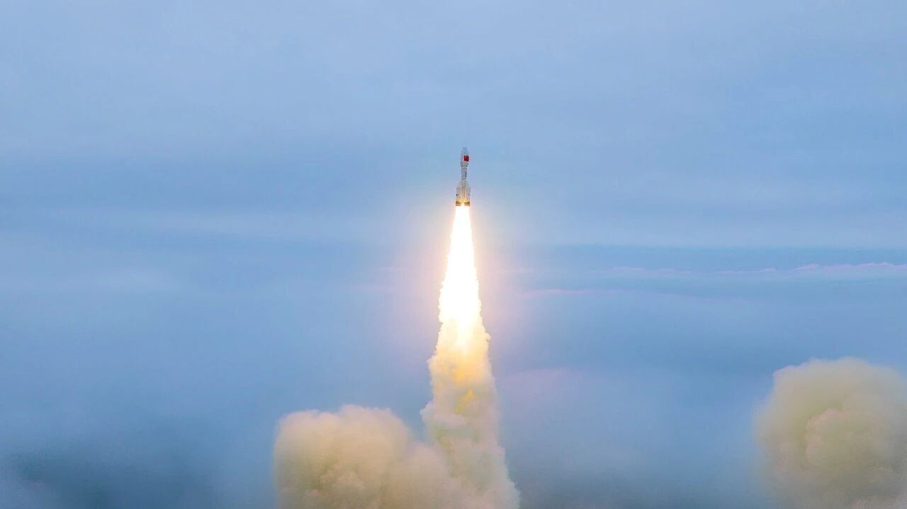 全球运力最大固体火箭“引力一号”再度成功发射