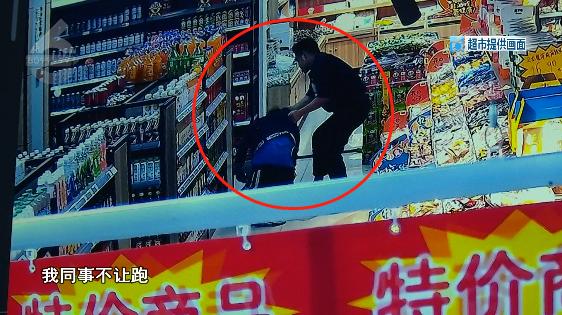 昆明超市过期食品赔偿纠纷_男子9.9元买过期饮料索赔1000元_买到过期花茶索赔1000元