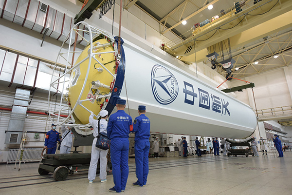 全球最大固体火箭再出征_长征六号改火箭 首次发射任务 固体捆绑运载火箭