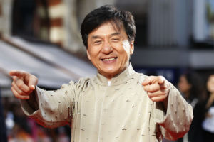 成龙最近新电影_成龙早年经历_成龙武师时期