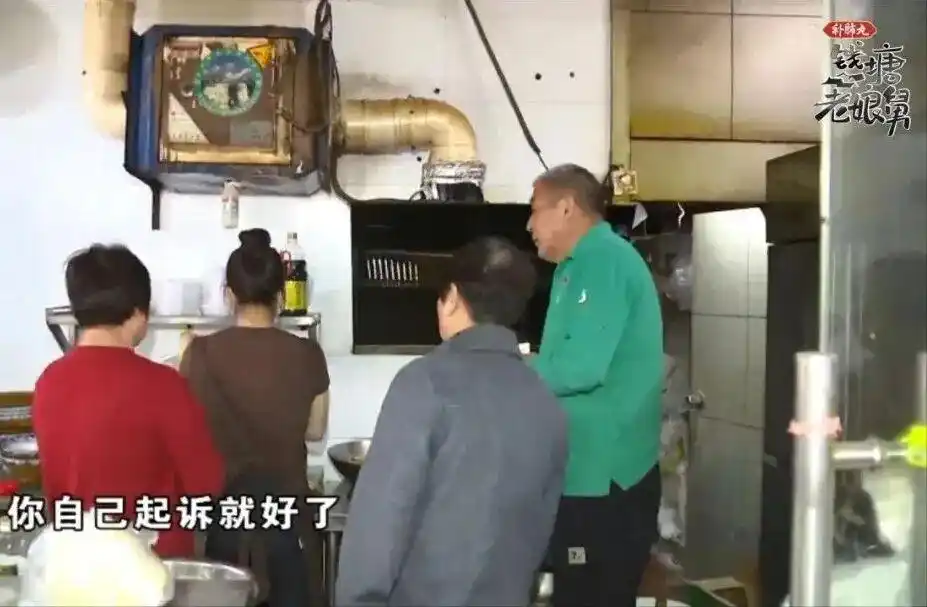 借十多万给表哥表嫂反目成仇_表哥去世贷款成糊涂账_男子去世后曝出17万债务 妻子拒还