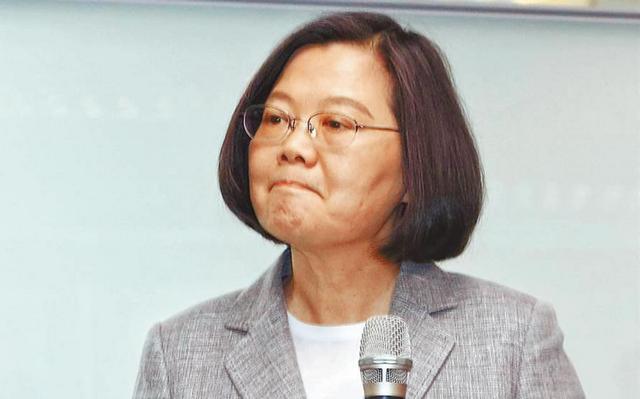 蔡英文被逼现身？昔日发言引爆舆论，赖清德阴谋，岛内看得很清楚