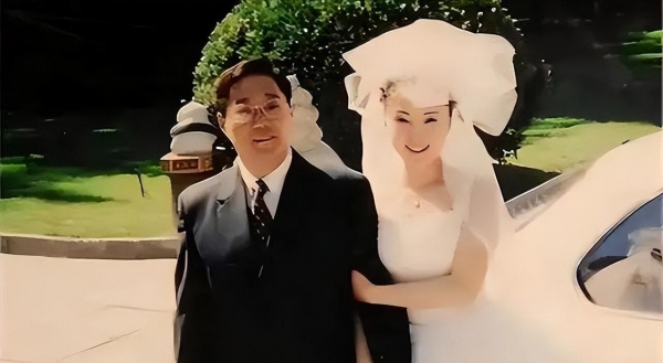 王艳直播带货缺钱_晴格格王艳嫁入豪门下场_王艳的老公王志才的大儿子